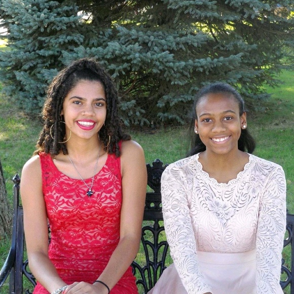 Meet your Posher, Elora - Picture 1 of 1